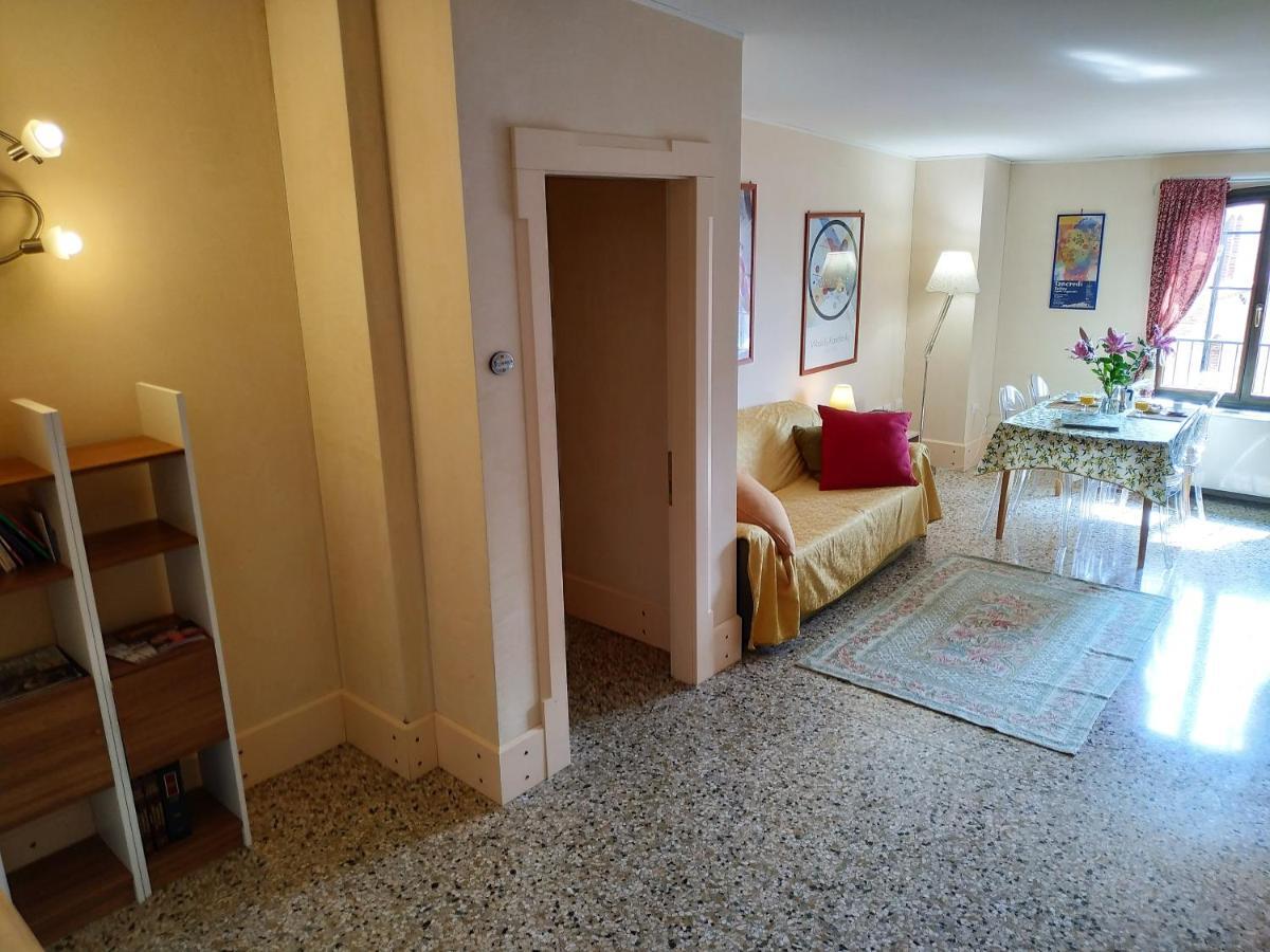 Apartment In Molino Stucky Venedig